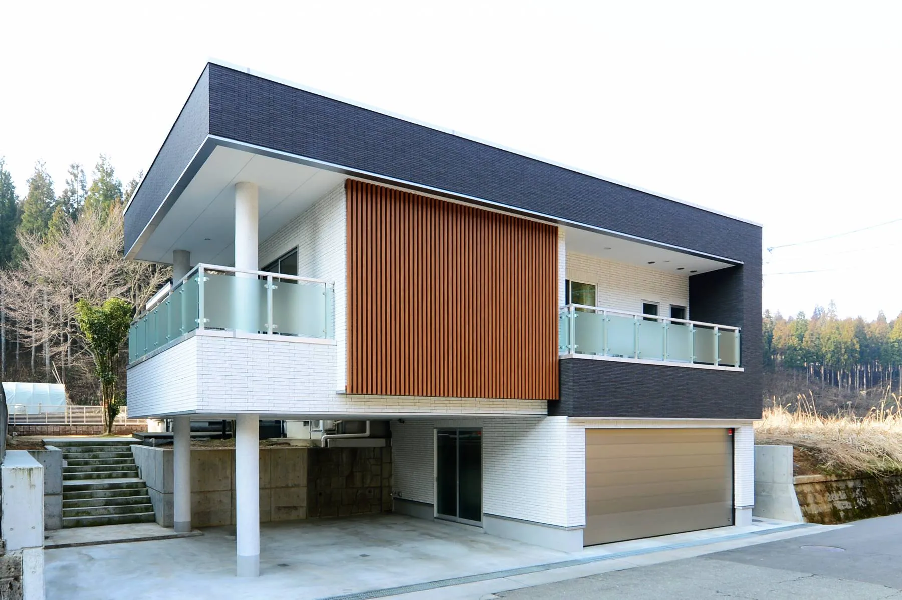 注文住宅　ガレージ