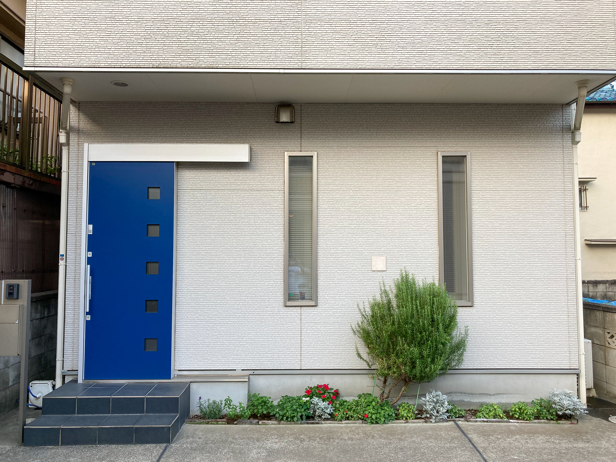 スリット窓の外観