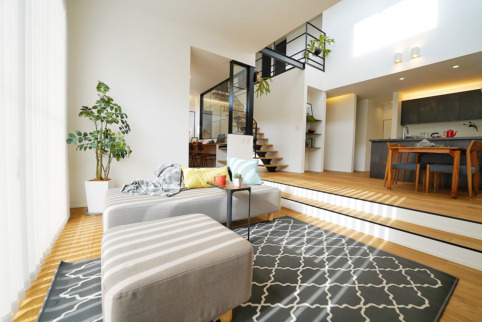 リビングに吹き抜けがあるデメリットと後悔しないための対策